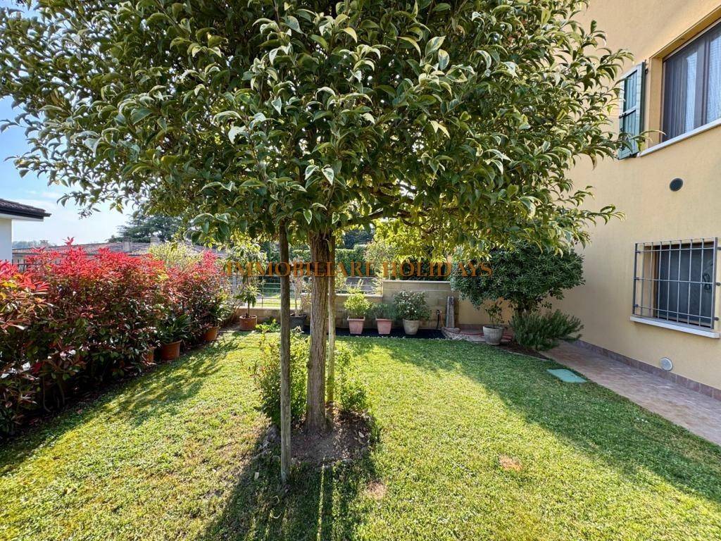 Villa a Volta mantovana in Viale Risorgimento, 103 - Foto 5