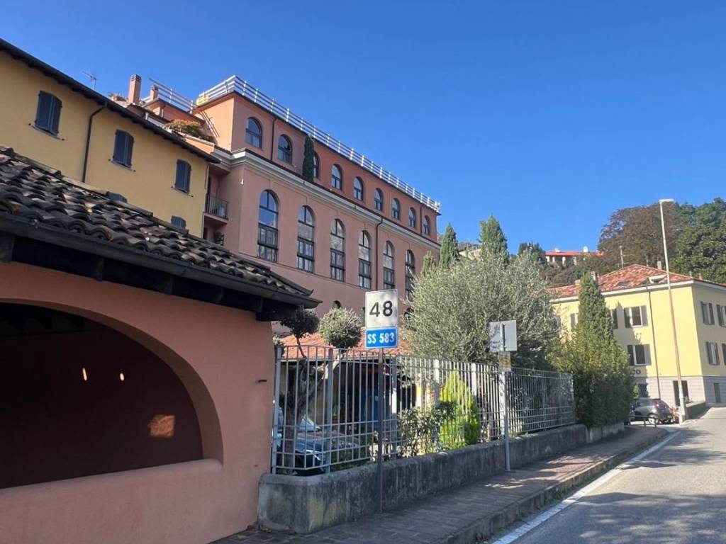 Appartamento a Malgrate in Via Giuseppe Parini, 31 - Foto 4