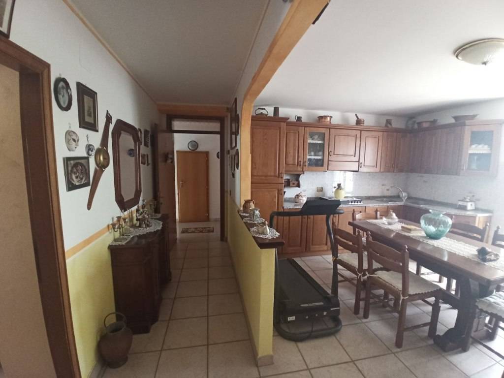 Villa a Castiglione del lago in Via della Colonnetta - Foto 4