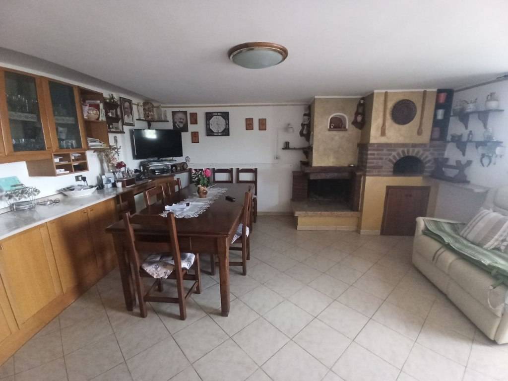 Villa a Castiglione del lago in Via della Colonnetta - Foto 5