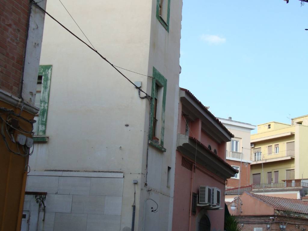 Palazzo / stabile a Foggia in Vico Torretta - Foto 2