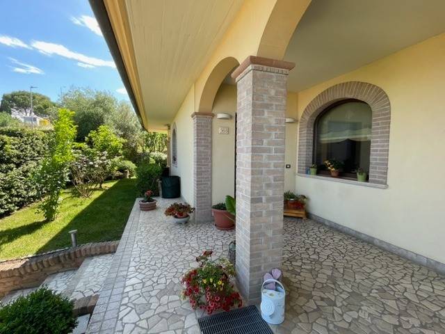 Villa a Silvi in Contrada S. Silvestro, 56 - Foto 5