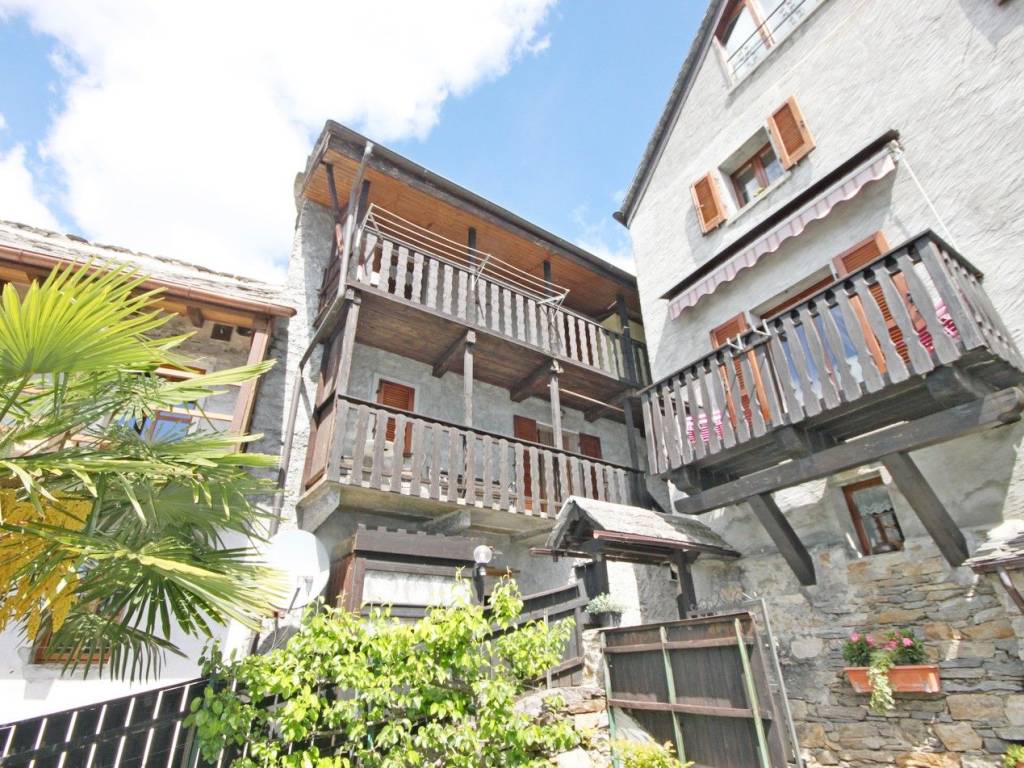 Casa indipendente a Masera in Frazione Rivoria - Foto 2