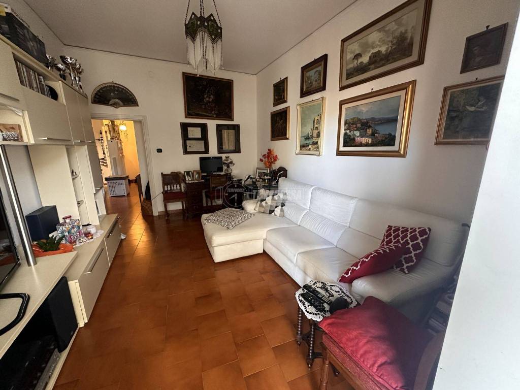 Appartamento a Napoli in Via Bruno Falcomata - Foto 5
