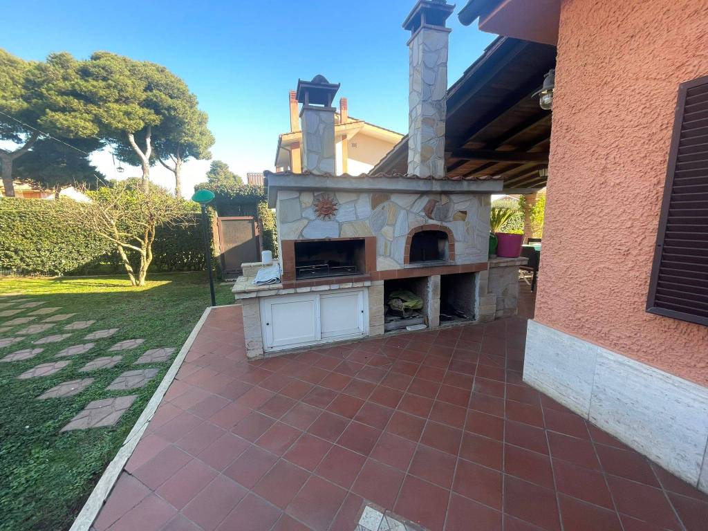 Villa a Ladispoli in Via dei Pesci - Foto 4