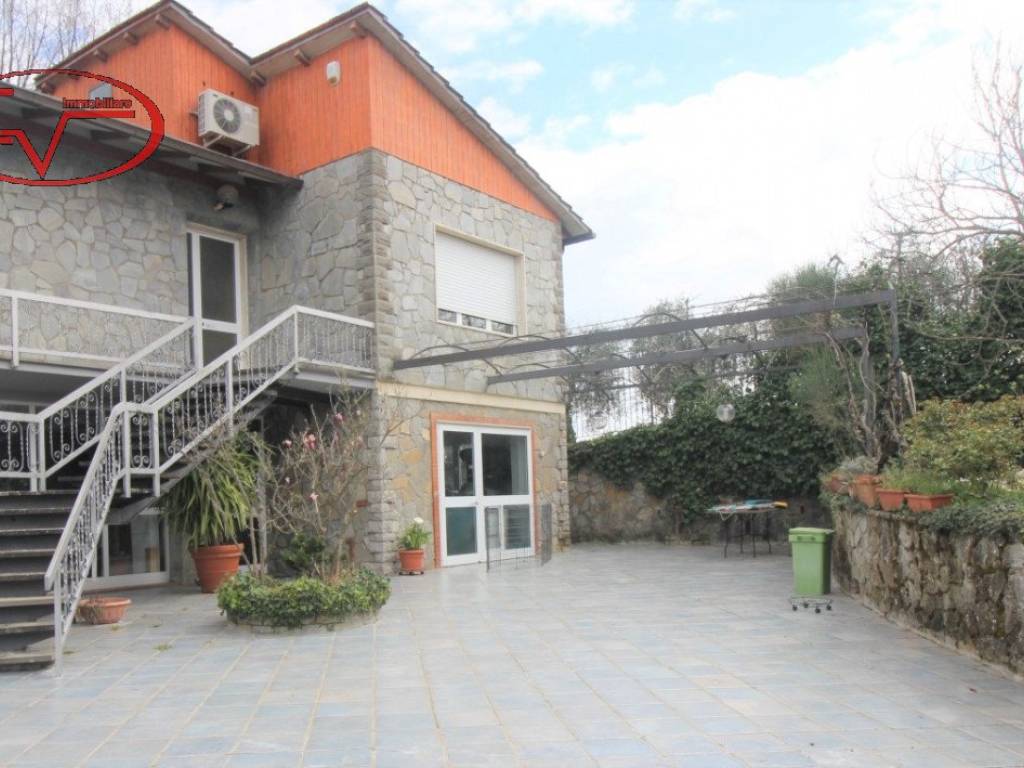 Villa a Cavriglia in Via Pietro Gori - Foto 2