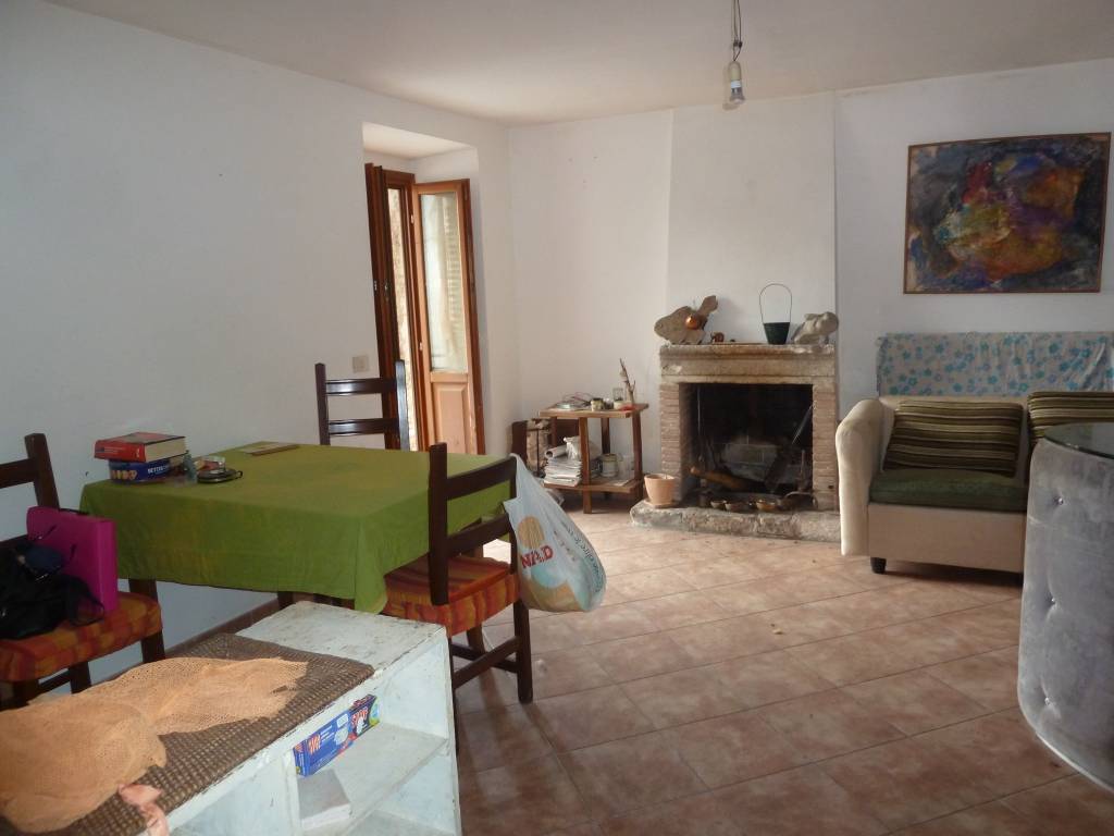 Casa indipendente a Pereto in Via Vittorio Veneto - Foto 2