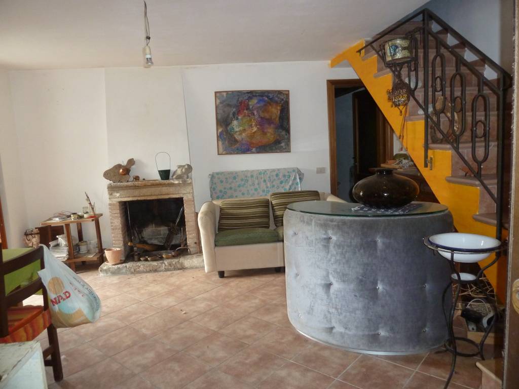 Casa indipendente a Pereto in Via Vittorio Veneto - Foto 3