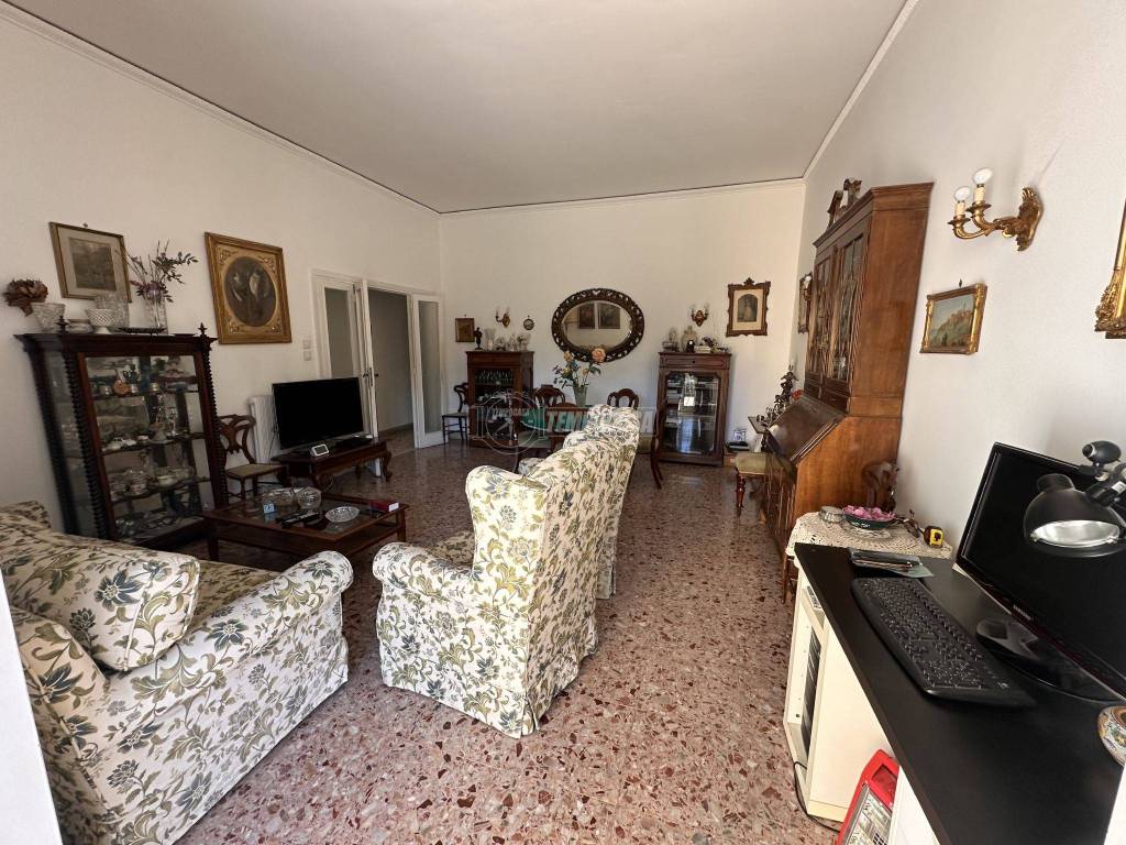 Appartamento a Napoli in Via Belvedere, 111 - Foto 5