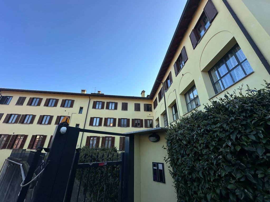 Appartamento a Montano lucino in Via San Giorgio - Foto 2