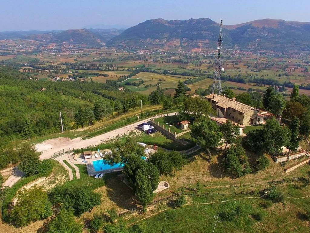 Rustico / casale a Gubbio in San Martino In Colle S.N.C. - Foto 4