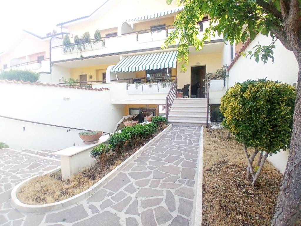 Villetta a schiera a Avezzano in Via dei Tulipani - Foto 2