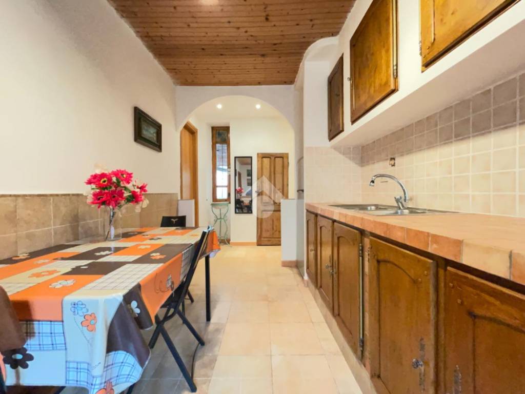 Appartamento a Apricale in Via Giuseppe Garibaldi, 5 - Foto 2