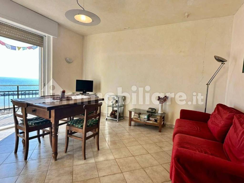 Appartamento a Taggia in Via Lungomare - Foto 2
