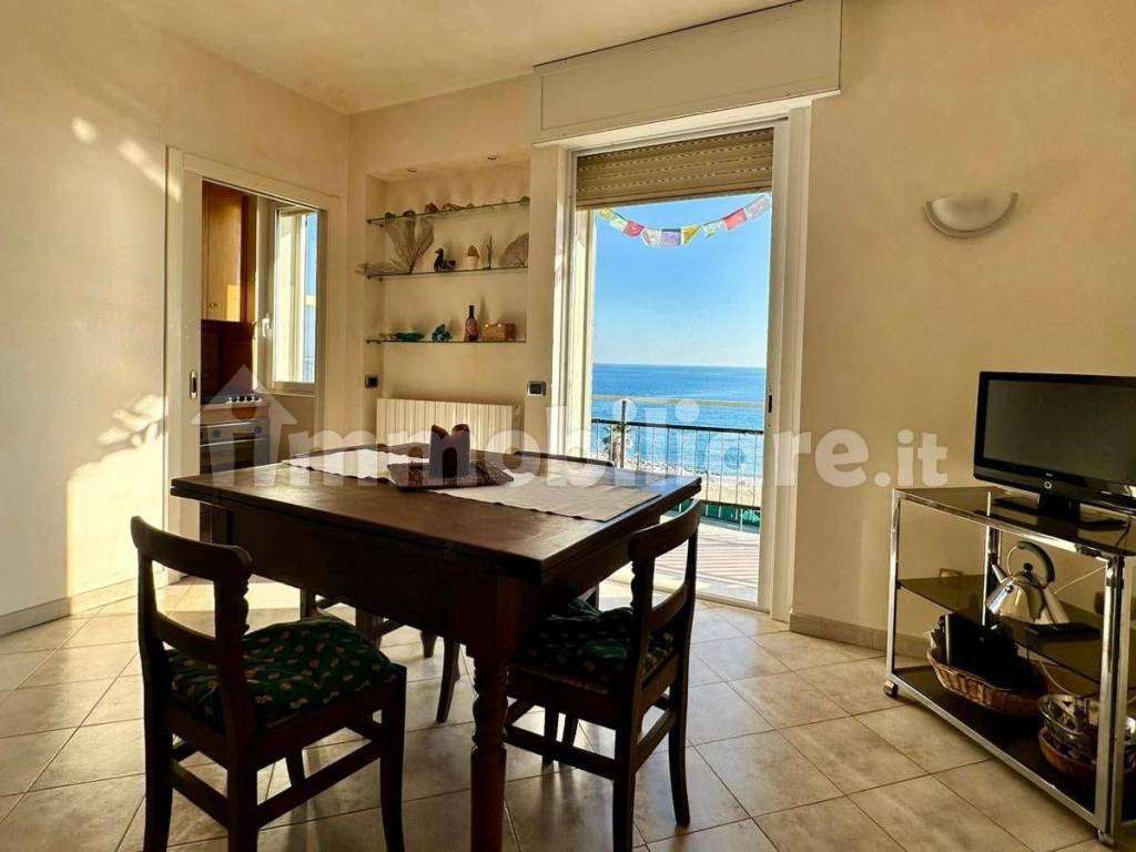 Appartamento a Taggia in Via Lungomare - Foto 3