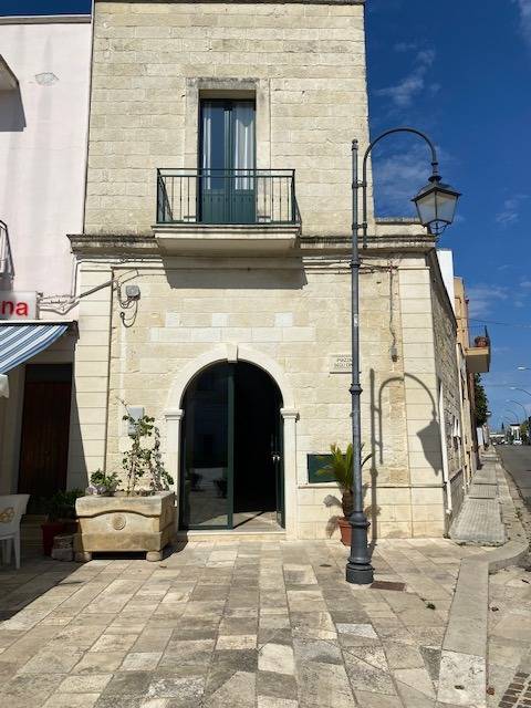 Immobile a San donato di lecce in piazza Degli Eroi n., 4 - Foto 2