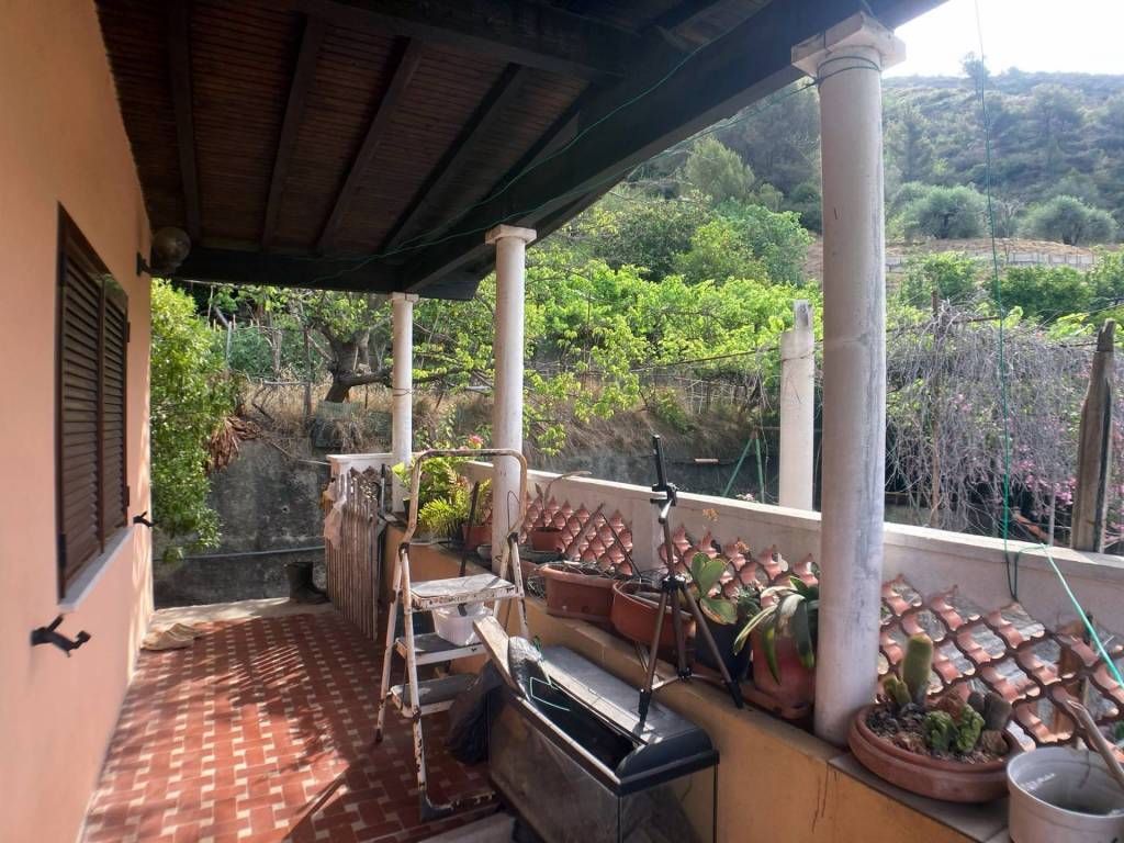 Casa indipendente a Ventimiglia in Semi-centrale - Foto 2
