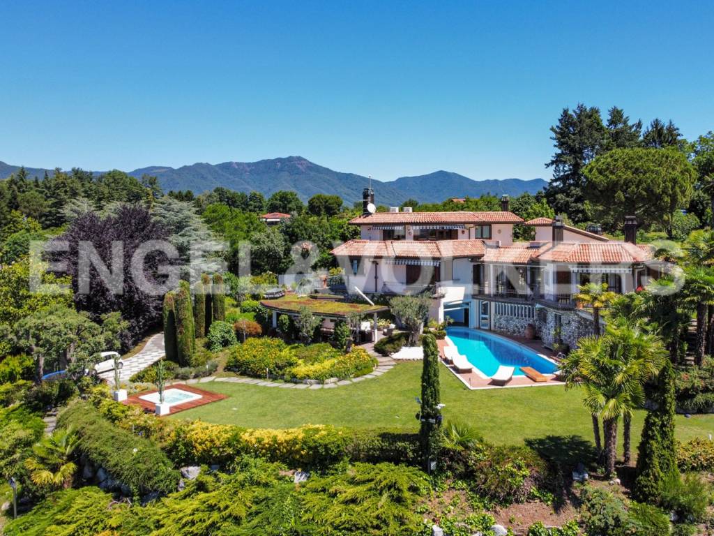 Villa a Besozzo in Via Monte Grappa - Foto 2