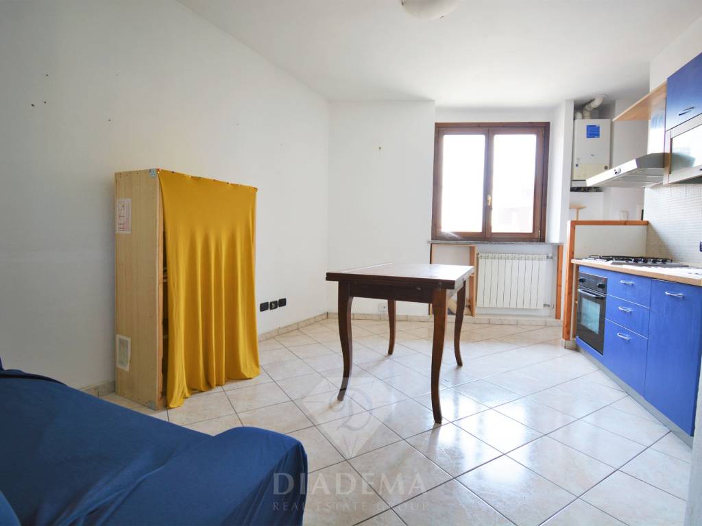 Appartamento a Sumirago in Via Umberto Locarno, 1 - Foto 4