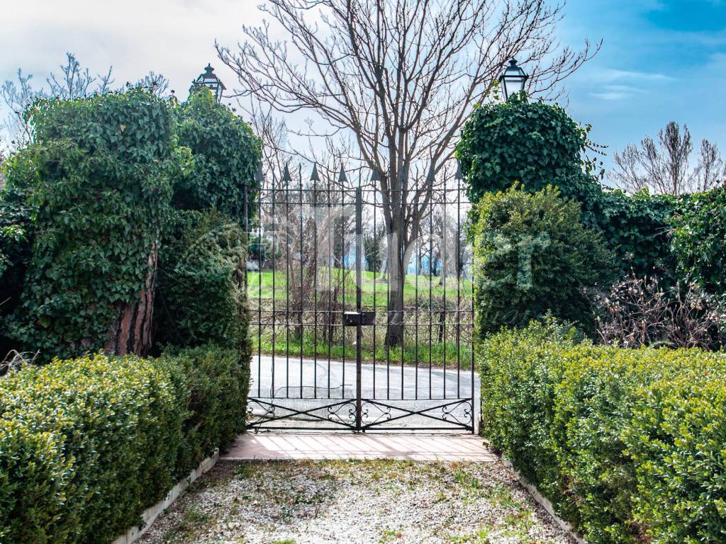 Villa a Poggio bustone in Borgo Provaroni - Foto 2