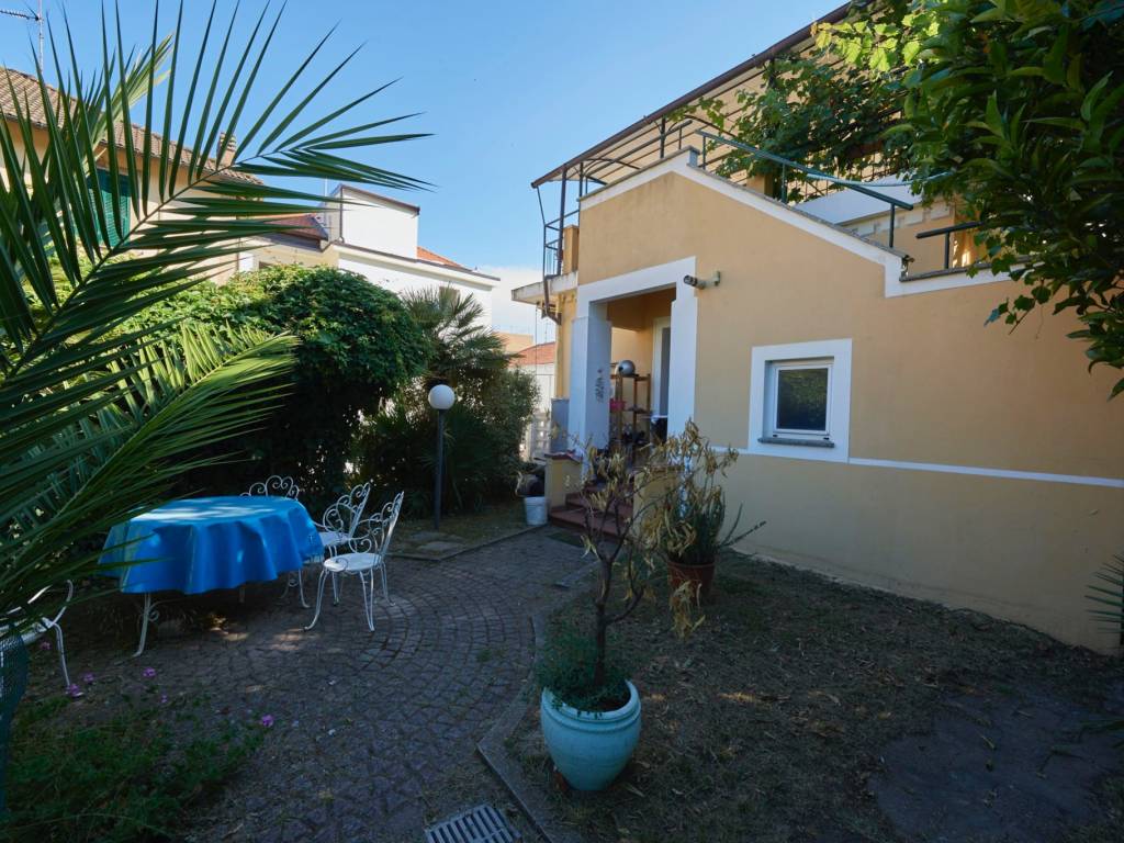 Appartamento a Celle ligure in Via Milano - Foto 5