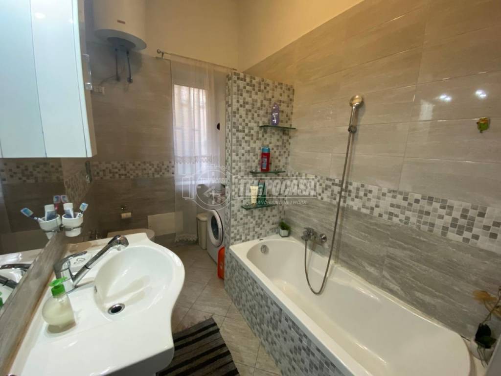 Appartamento a Napoli in Via Belvedere, 45 - Foto 4