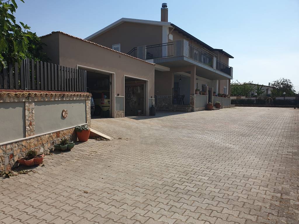 Villa a San giovanni rotondo in SP45bis - Foto 2