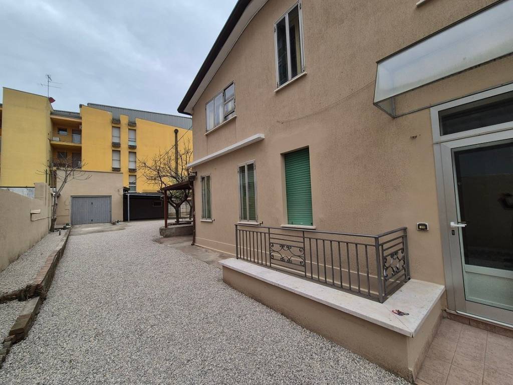 Appartamento a Cerea in Via Anton Maria Lorgna - Foto 2