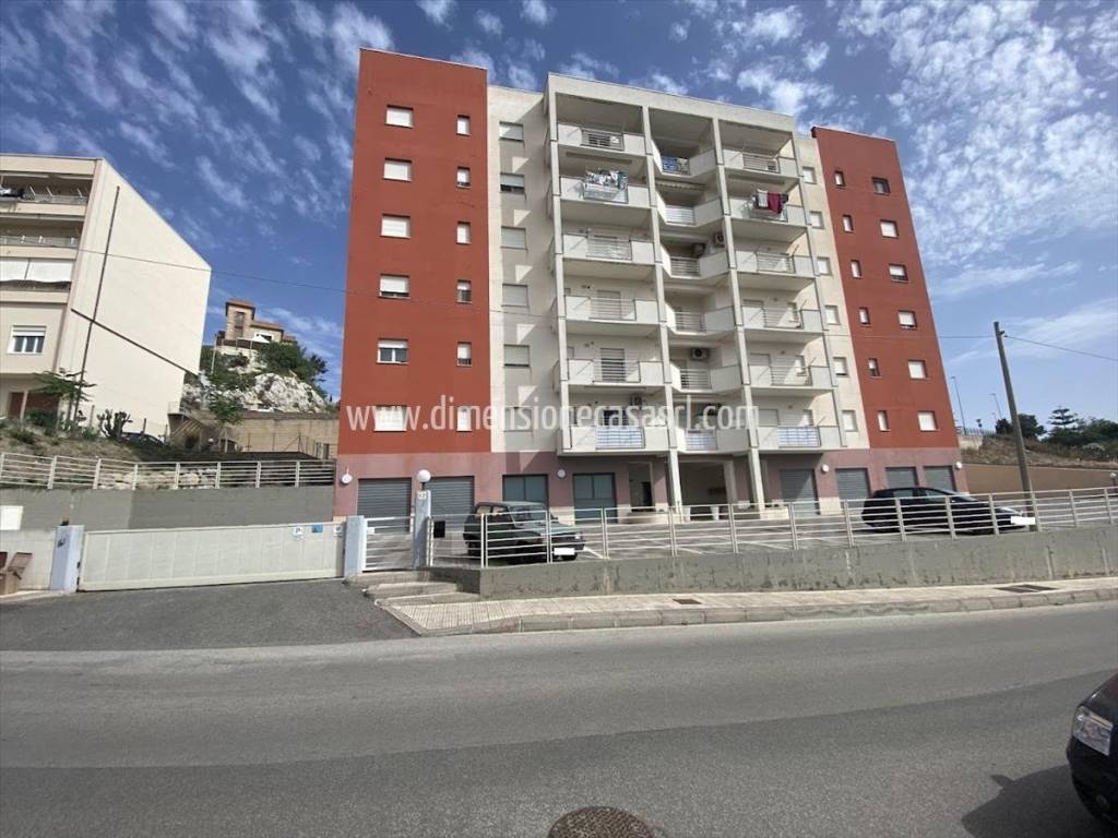 Immobile a San cataldo in Via Emanuela Setti Carraro n 12 - Foto 3