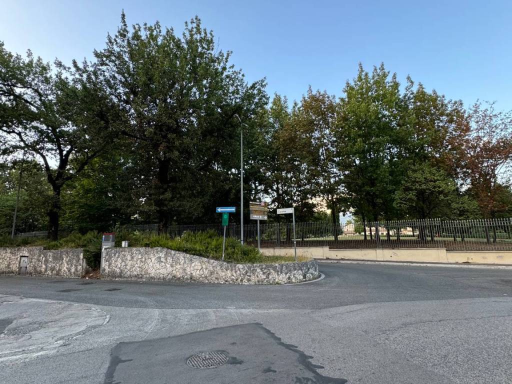 Palazzo / stabile a Frosinone in Via del Casone - Foto 3