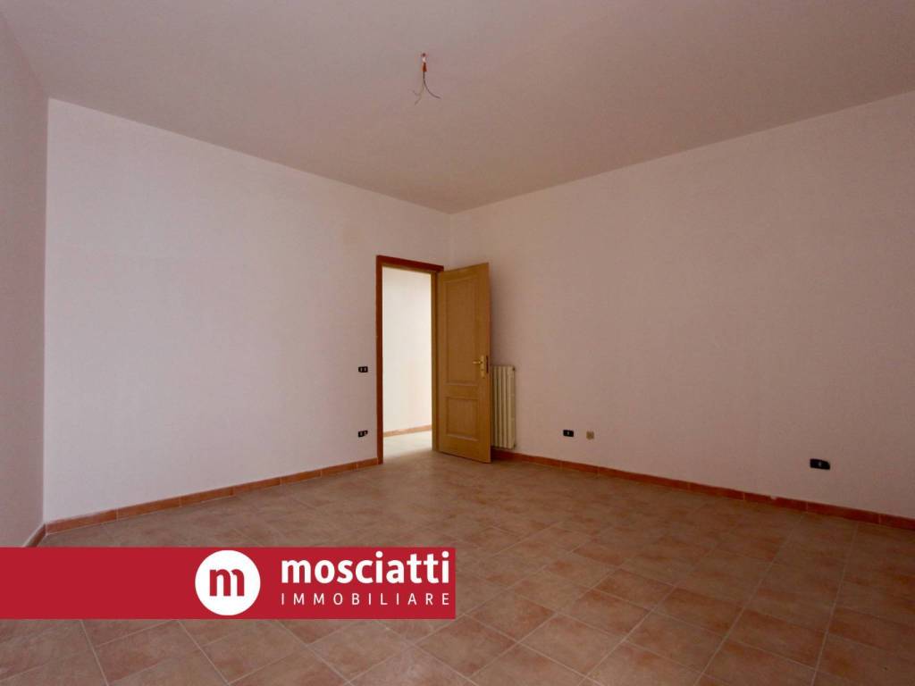 Appartamento a Matelica in Via Umberto I, 16 - Foto 4