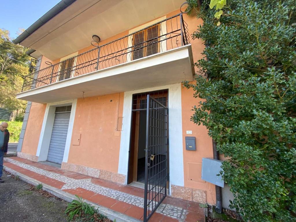Villa a Labro in Frazione Madonna della Luce - Foto 3
