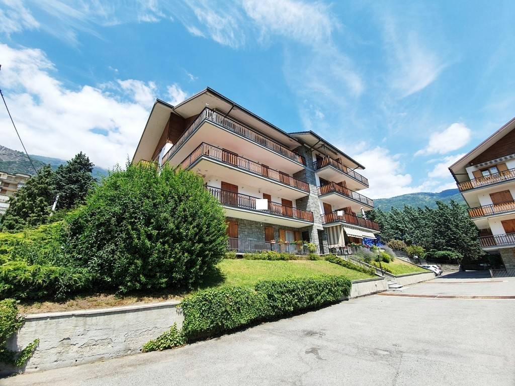 Box / garage a Saint-vincent in Via Trento, 21 - Foto 2