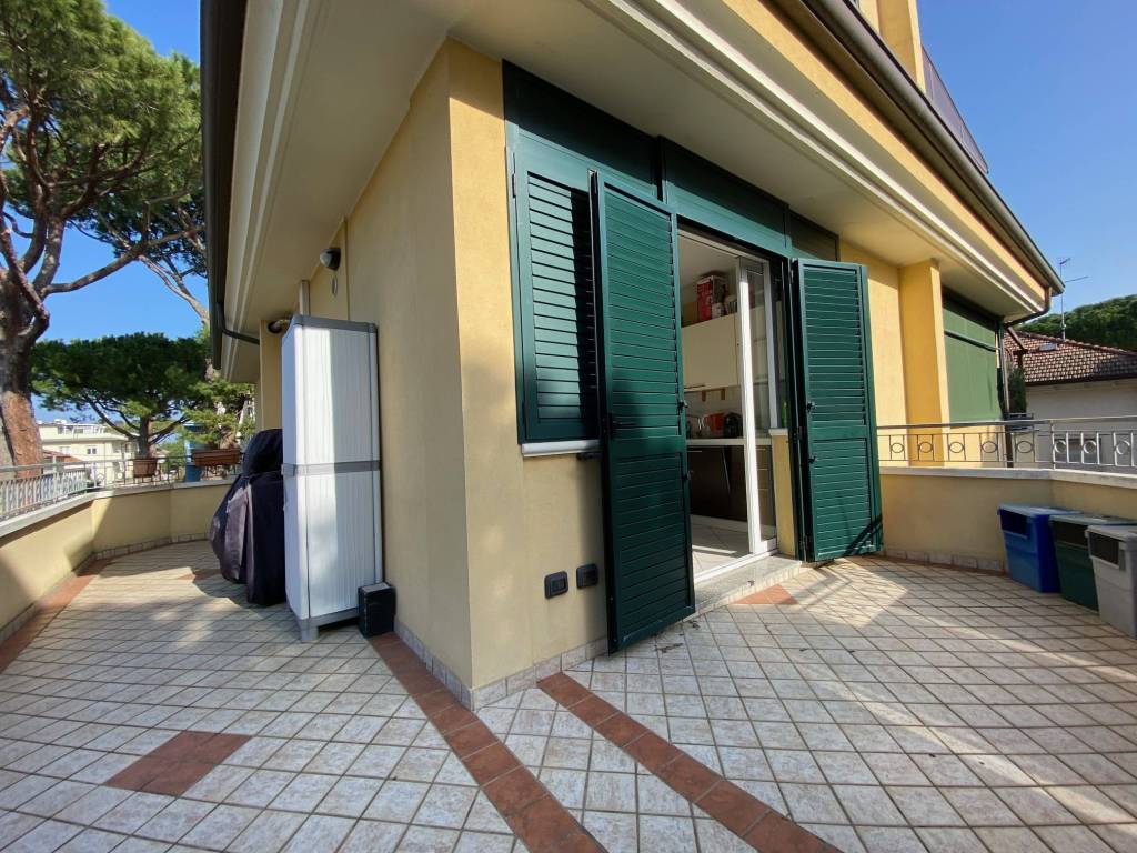 Attico / mansarda a Riccione in Viale Vincenzo Monti, 14 - Foto 5