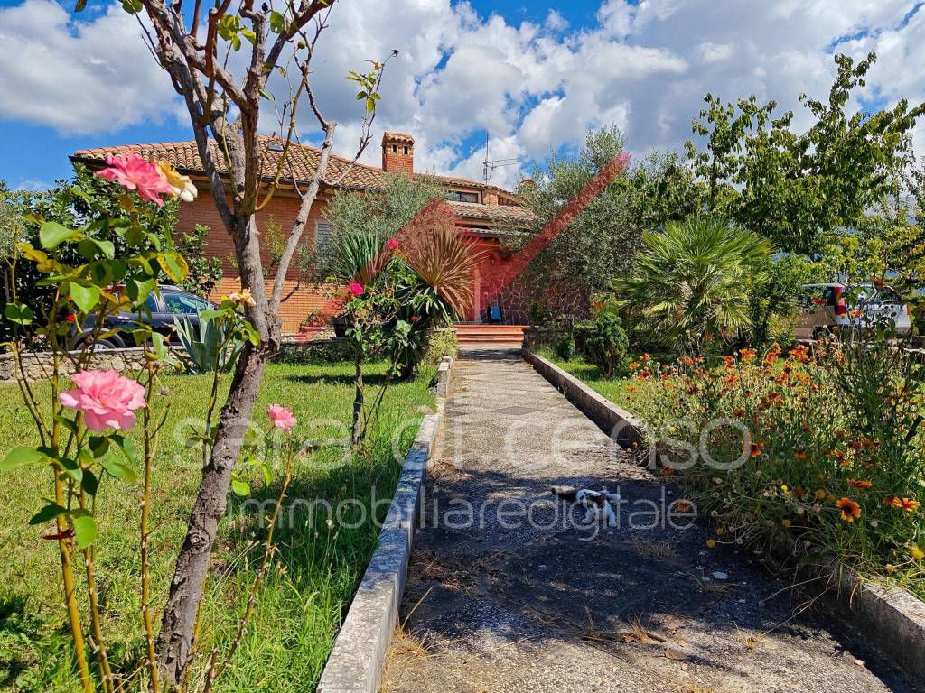 Villa a Corfinio in Strada Provinciale Corfiniense, 66 - Foto 2