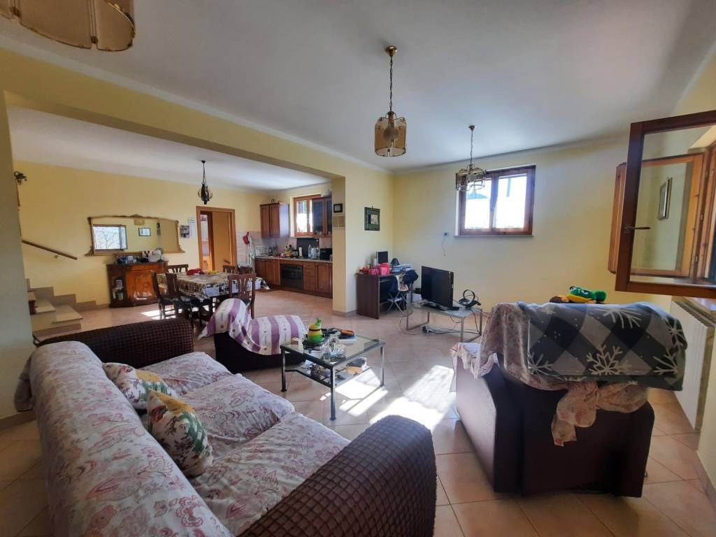 Casa indipendente a Casperia in Via Meleta - Foto 3