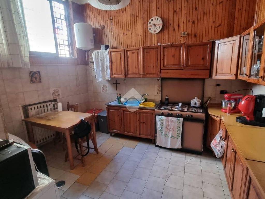 Appartamento a Torre annunziata in Via C. Poerio, 87 - Foto 5