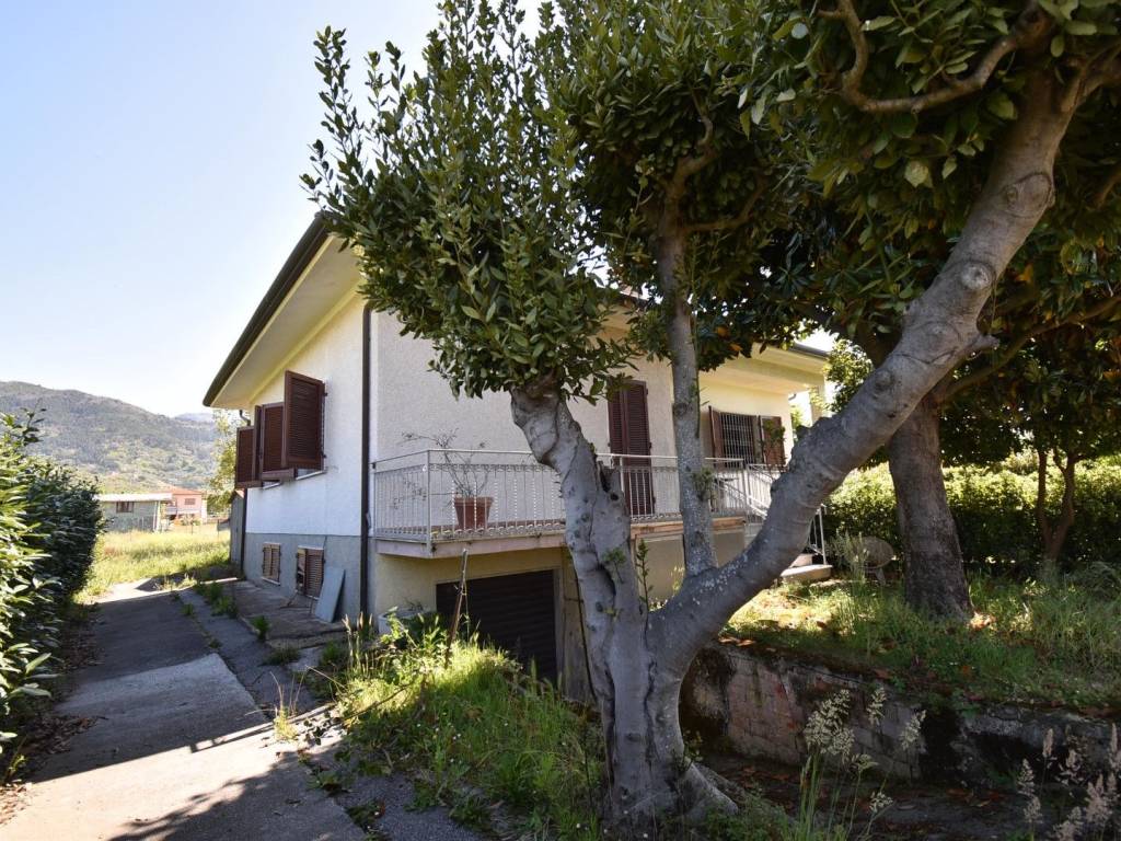 Villa a Pietrasanta in Via dei Mughetti - Foto 5