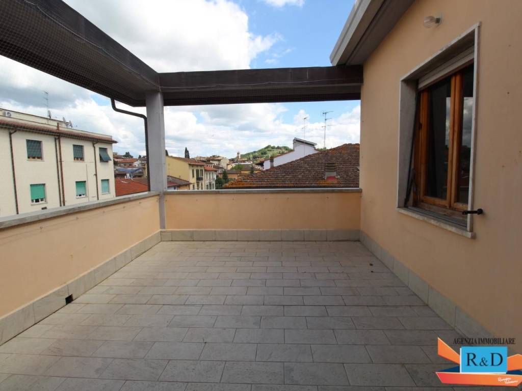 Appartamento a Poggibonsi in Via Giosuè Carducci, 4 - Foto 4