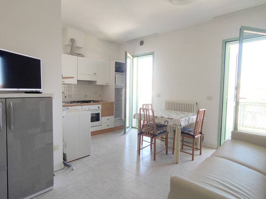 Appartamento a Riccione in Viale Alessandro Volta - Foto 3