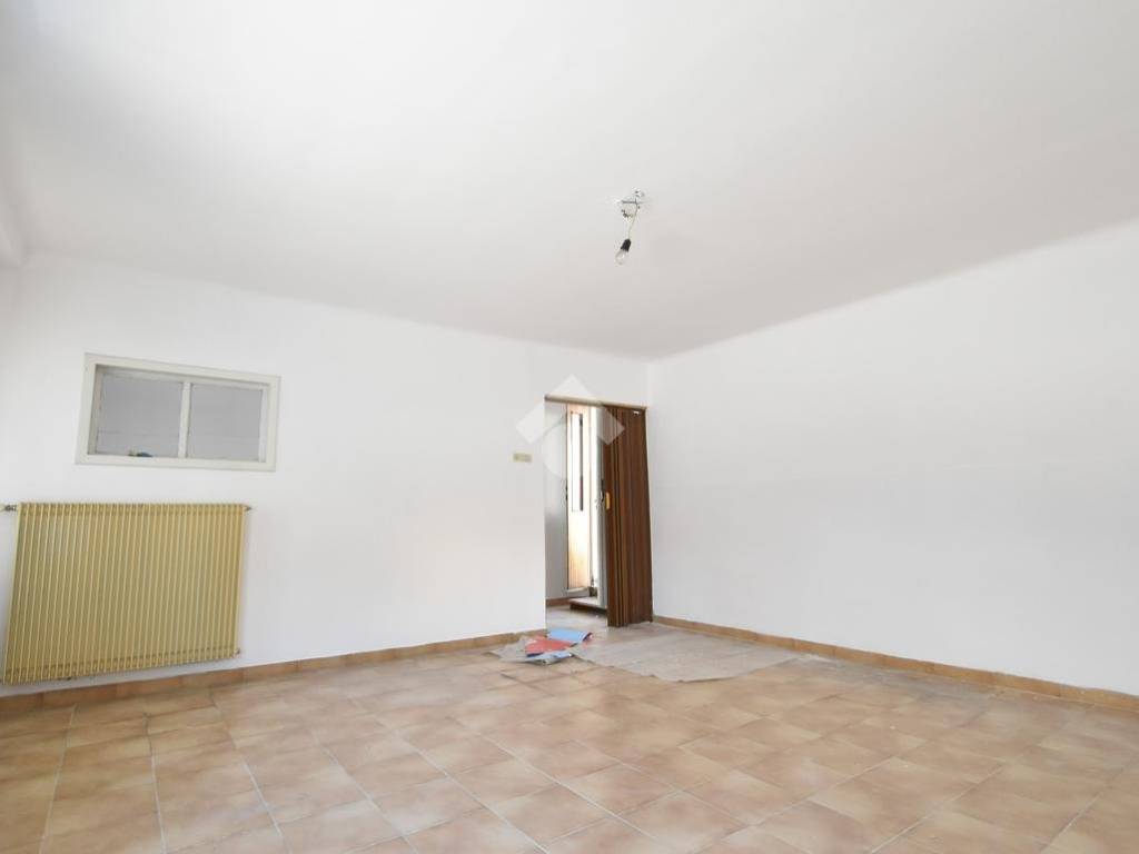 Casa indipendente a Medea in Corso Friuli, 32 - Foto 3