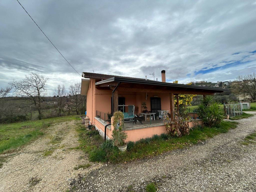 Villa a San giorgio del sannio in Via Principe Carlo Spinelli - Foto 2