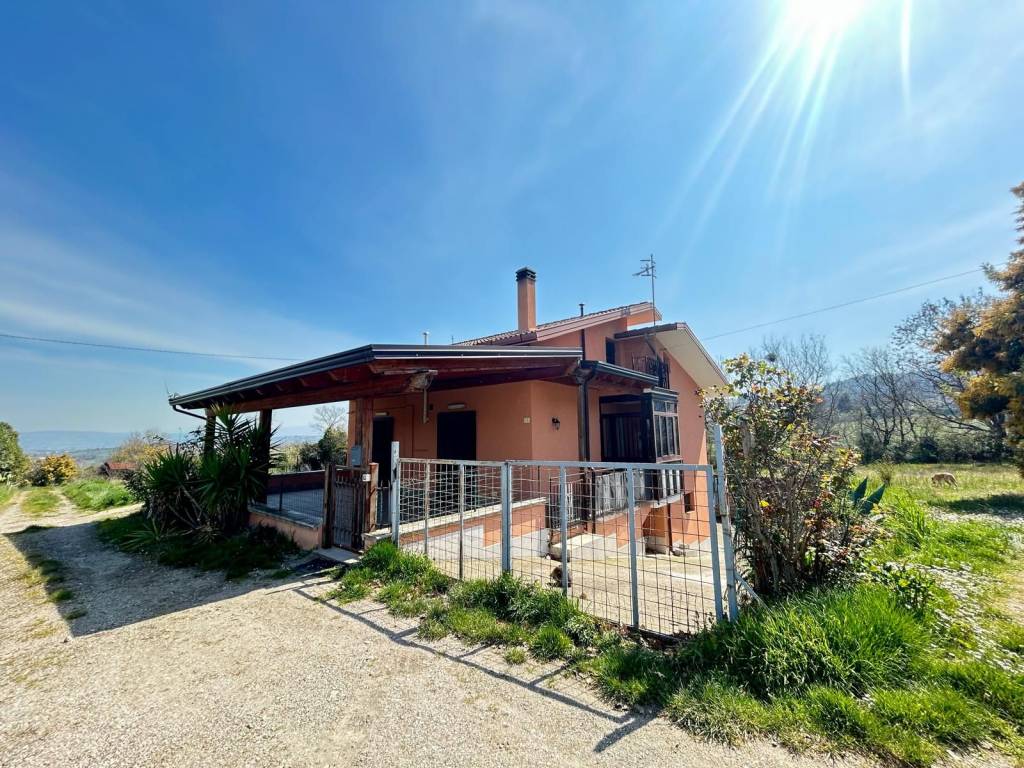 Villa a San giorgio del sannio in Via Principe Carlo Spinelli - Foto 4