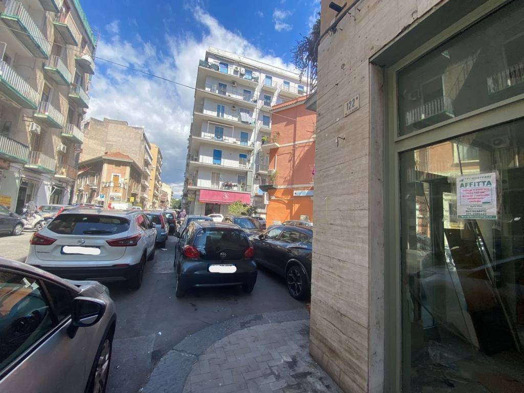 Immobile a Catania in Via Vittorio Emanuele Orlando - Foto 3