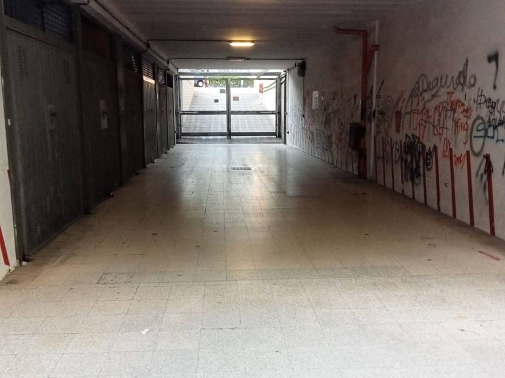 Box / garage a Taranto in Via Pisa, 4 - Foto 2