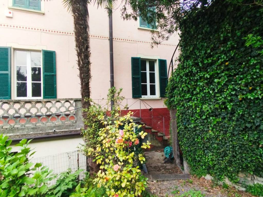 Appartamento a Moltrasio in Via Donegana - Foto 2