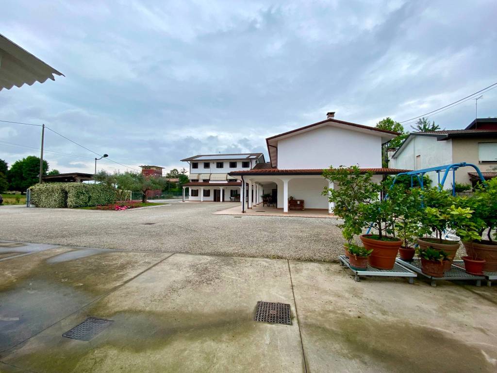 Rustico / casale a Villa del conte in Via Pelosa - Foto 5