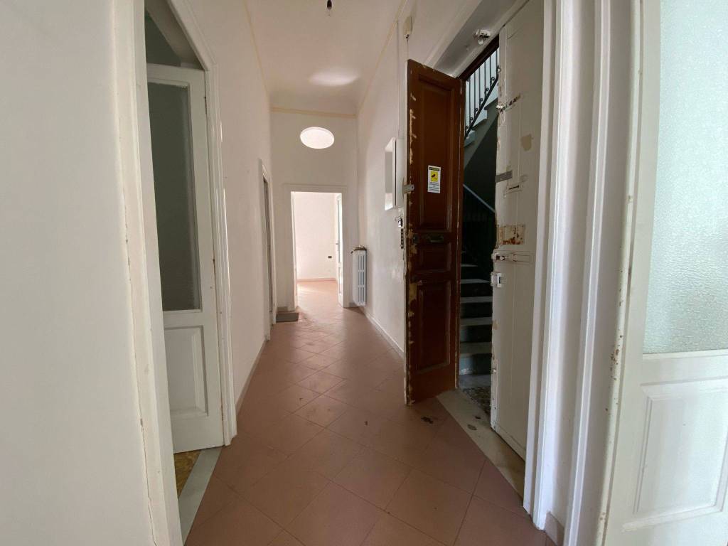 Appartamento a Taranto in Via Dante Alighieri, 36 - Foto 3