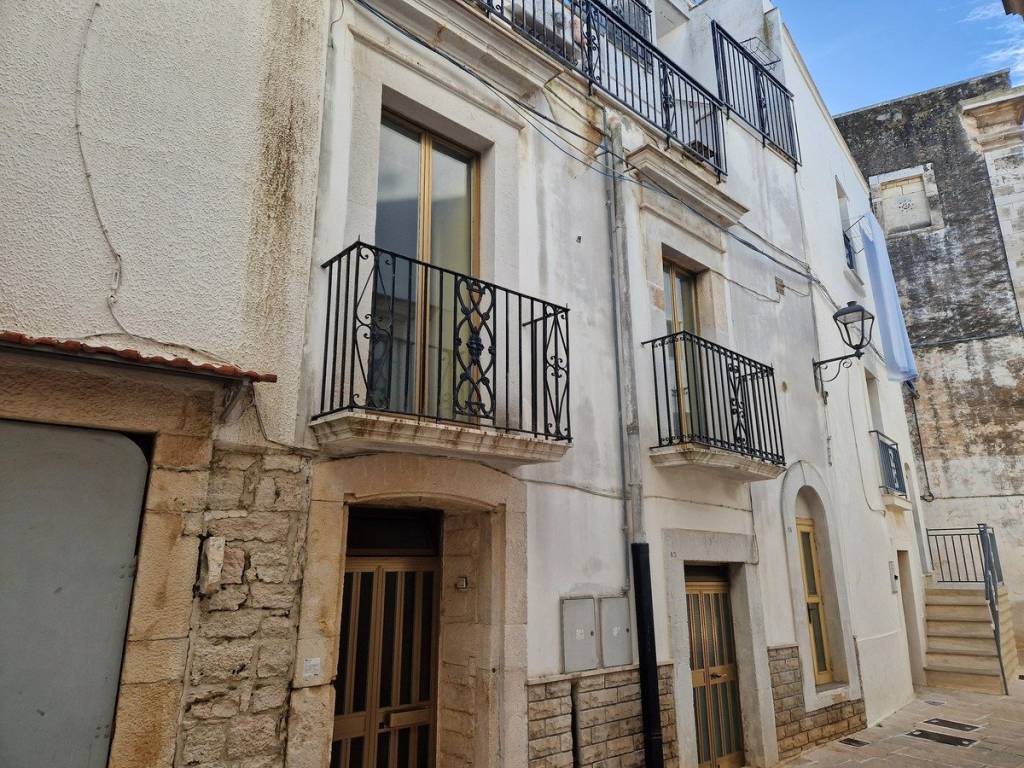 Casa indipendente a Turi in Via Chiesa, 11 - Foto 2