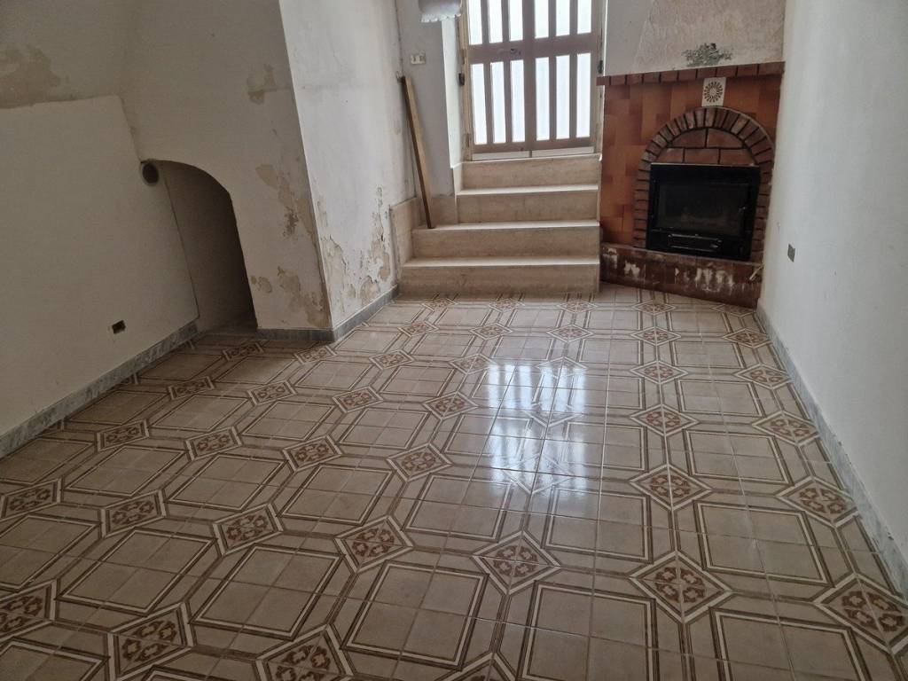 Casa indipendente a Turi in Via Chiesa, 11 - Foto 5